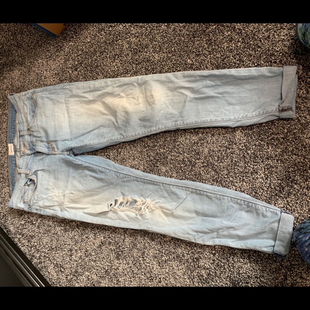 Woman’s HUDSON CROPPED JEANS